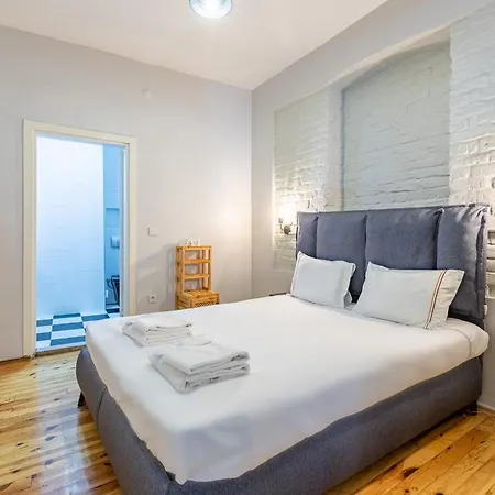1 Bd Chic Garden Flat In Taksim Daire *