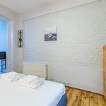1 Bd Chic Garden Flat In Taksim Apartmán