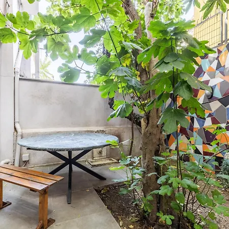 1 Bd Chic Garden Flat In Taksim דירה איסטמבול