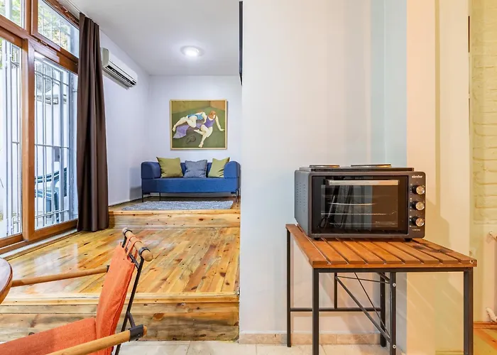 아파트 1 Bd Chic Garden Flat In Taksim *