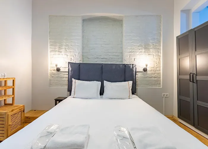 1 Bd Chic Garden Flat In Taksim *